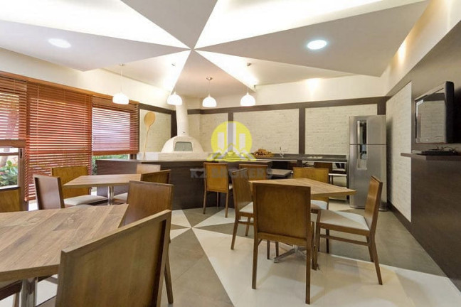 Imagem Cobertura com 2 Quartos à Venda, 123 m² em Centro - Curitiba Imagem Cobertura com 2 Quartos à Venda, 123 m² em Centro - Curitiba