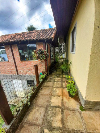 Imagem Casa com 3 Quartos à Venda, 137 m² em Albuquerque - Teresópolis Imagem Casa com 3 Quartos à Venda, 137 m² em Albuquerque - Teresópolis