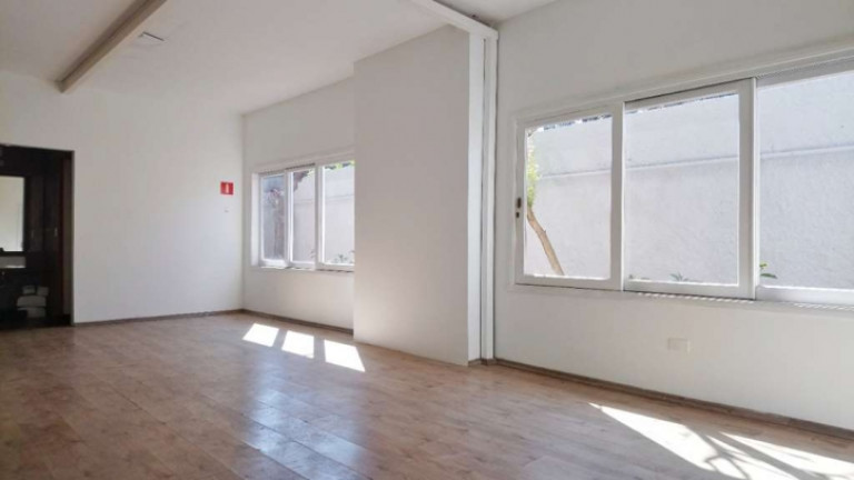 Imagem Casa à Venda ou Locação, 257 m² em Vila Santo Antonio - Cotia Imagem Casa à Venda ou Locação, 257 m² em Vila Santo Antonio - Cotia