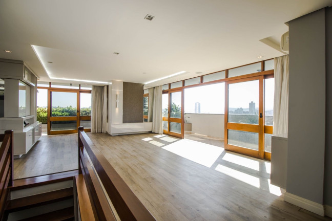 Imagem Cobertura com 3 Quartos à Venda, 455 m² em Centro - Novo Hamburgo Imagem Cobertura com 3 Quartos à Venda, 455 m² em Centro - Novo Hamburgo