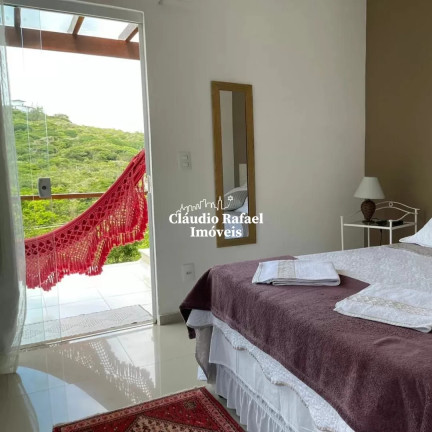 Imagem Casa com 5 Quartos à Venda, 230 m² em Ferradura - Armação Dos Búzios Imagem Casa com 5 Quartos à Venda, 230 m² em Ferradura - Armação Dos Búzios