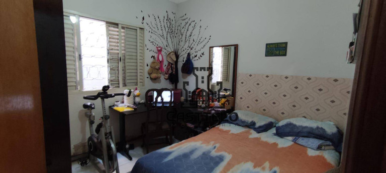 Imagem Casa com 4 Quartos à Venda, 155 m² em Jardim Prefeito Milton Menezes - Londrina Imagem Casa com 4 Quartos à Venda, 155 m² em Jardim Prefeito Milton Menezes - Londrina