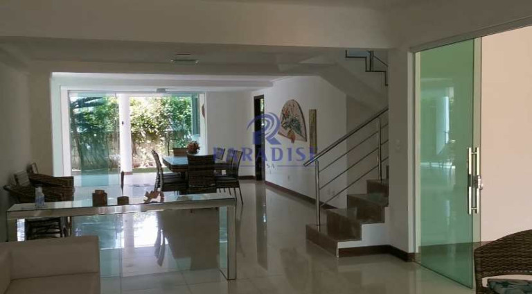 Imagem Casa com 5 Quartos à Venda, 570 m² em Guarajuba - Camaçari