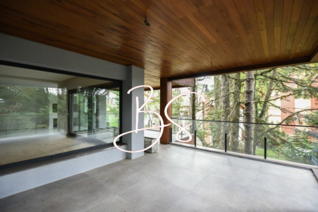 Imagem Apartamento com 3 Quartos à Venda, 319 m² em Planalto - Gramado