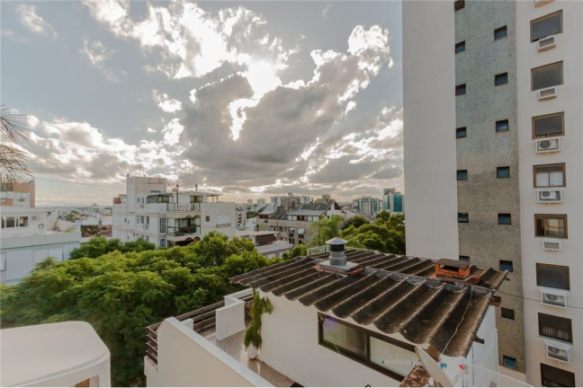 Imagem Imóvel com 3 Quartos à Venda, em Higienópolis - Porto Alegre Imagem Imóvel com 3 Quartos à Venda, em Higienópolis - Porto Alegre