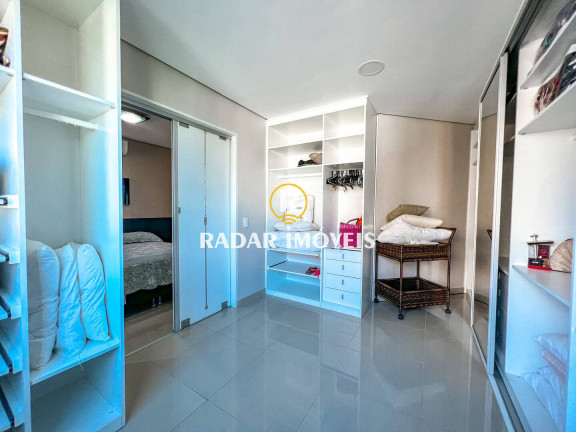 Imagem Apartamento com 4 Quartos à Venda, 270 m² em Algodoal - Cabo Frio
