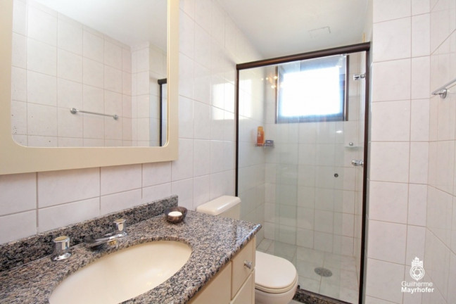 Imagem Imóvel com 3 Quartos à Venda, 104 m² em Menino Deus - Porto Alegre Imagem Imóvel com 3 Quartos à Venda, 104 m² em Menino Deus - Porto Alegre