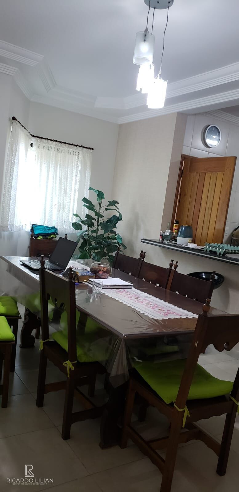 Casa com 3 Quartos à Venda, 160 m² em Vila Galvão - Guarulhos