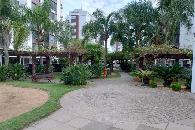Imagem Imóvel com 3 Quartos à Venda,  em Jardim Carvalho - Porto Alegre