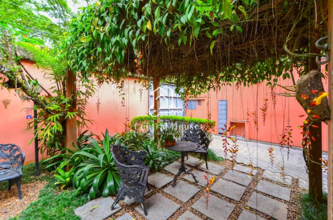 Imagem Sobrado com 4 Quartos à Venda, 386 m² em Jardim Morumbi - São Paulo Imagem Sobrado com 4 Quartos à Venda, 386 m² em Jardim Morumbi - São Paulo