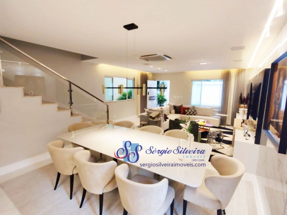 Imagem Casa com 3 Quartos à Venda, 330 m² em Sapiranga - Fortaleza