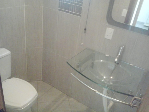 Imagem Casa com 2 Quartos à Venda, 185 m² em Cachoeira - Curitiba Imagem Casa com 2 Quartos à Venda, 185 m² em Cachoeira - Curitiba