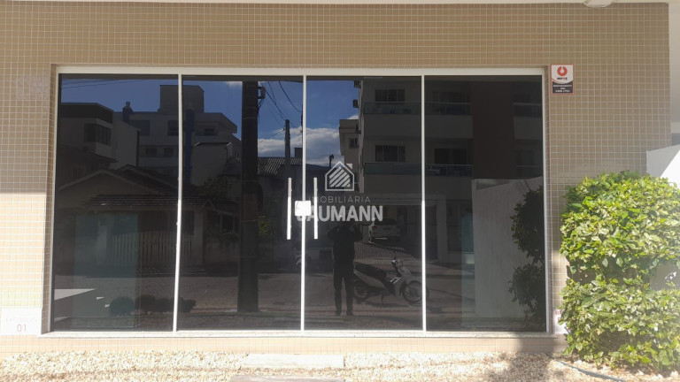 Sala Comercial à Venda, 50 m² em Bombas - Bombinhas