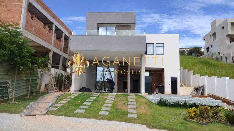 Imagem Casa com 4 Quartos à Venda, 450 m² em Vespasiano