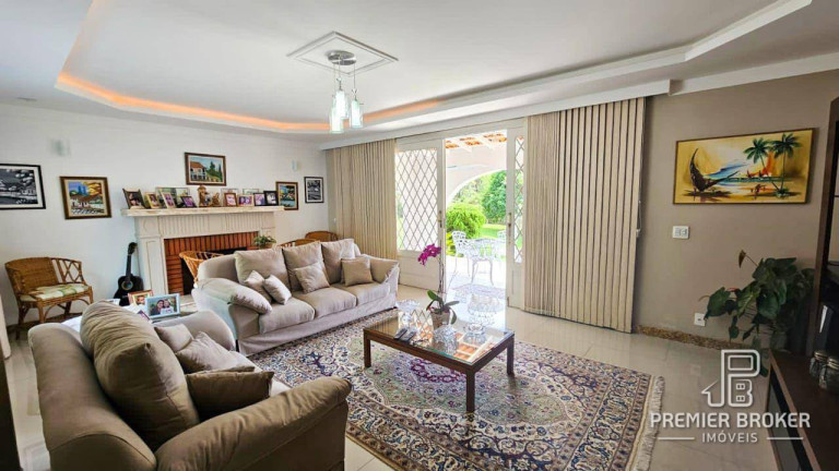 Imagem Casa com 3 Quartos à Venda, 240 m² em Bom Retiro - Teresópolis Imagem Casa com 3 Quartos à Venda, 240 m² em Bom Retiro - Teresópolis