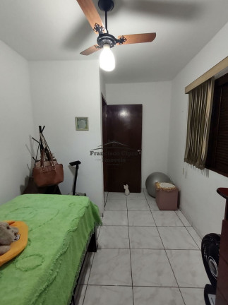 Imagem Casa com 2 Quartos à Venda, 137 m² em Vila Municipal - Guaratinguetá Imagem Casa com 2 Quartos à Venda, 137 m² em Vila Municipal - Guaratinguetá
