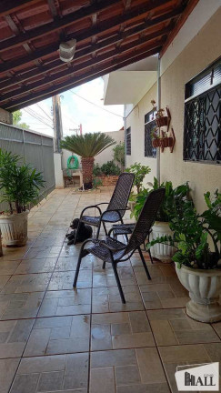 Imagem Casa com 3 Quartos à Venda, 130 m² em Jardim Vetorazzo - São José Do Rio Preto Imagem Casa com 3 Quartos à Venda, 130 m² em Jardim Vetorazzo - São José Do Rio Preto