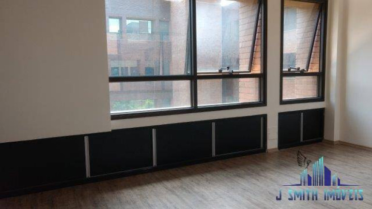 Sala Comercial para Alugar, 66 m² em Granja Viana - Cotia