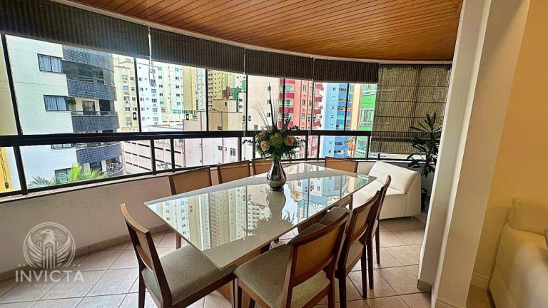 Imagem Apartamento com 2 Quartos à Venda, 97 m² em Centro - Balneário Camboriú Imagem Apartamento com 2 Quartos à Venda, 97 m² em Centro - Balneário Camboriú
