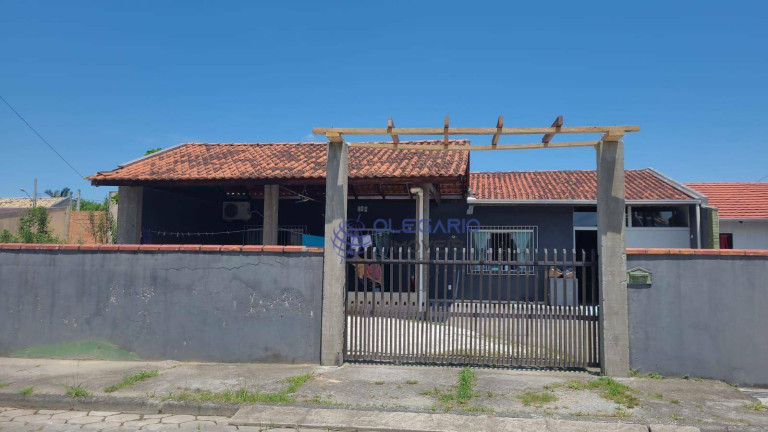Casa com 3 Quartos à Venda, 130 m² em Armação - Penha