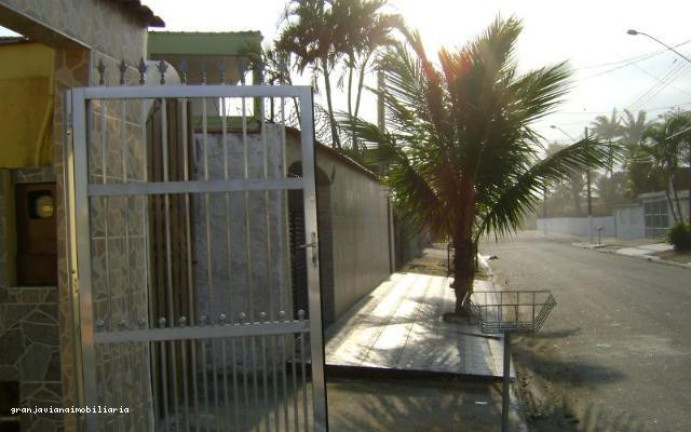 Imagem Casa com 2 Quartos à Venda, 70 m² em Solemar - Praia Grande