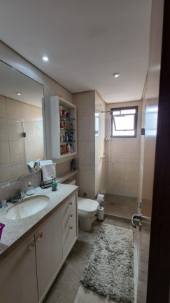 Imagem Apartamento com 3 Quartos à Venda, 206 m² em Menino Deus - Porto Alegre Imagem Apartamento com 3 Quartos à Venda, 206 m² em Menino Deus - Porto Alegre