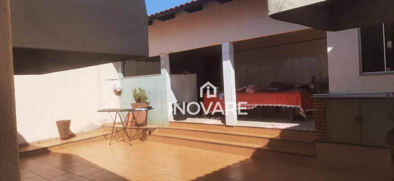Imagem Casa com 3 Quartos à Venda, 385 m² em Setor Rodoviário - Itumbiara Imagem Casa com 3 Quartos à Venda, 385 m² em Setor Rodoviário - Itumbiara
