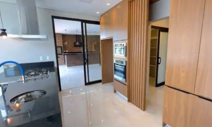Imagem Casa com 4 Quartos à Venda, 300 m² em Campinas