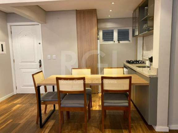 Imagem Apartamento com 2 Quartos à Venda, 92 m² em Menino Deus - Porto Alegre Imagem Apartamento com 2 Quartos à Venda, 92 m² em Menino Deus - Porto Alegre