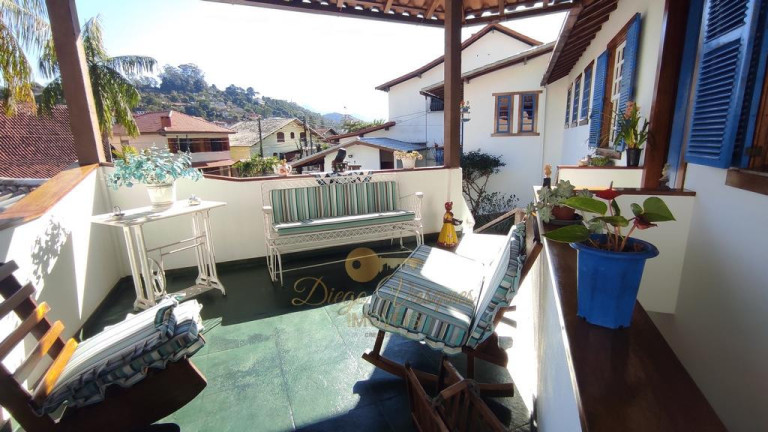 Imagem Casa com 4 Quartos à Venda, 172 m² em Tijuca - Teresópolis Imagem Casa com 4 Quartos à Venda, 172 m² em Tijuca - Teresópolis