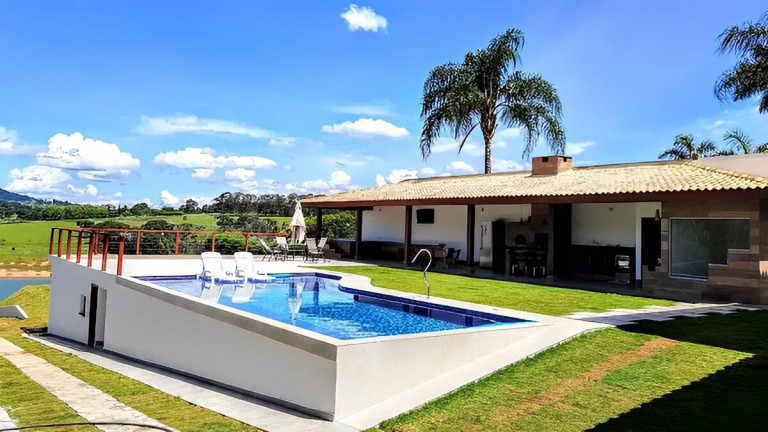 Imagem Casa com 8 Quartos à Venda, 1.000 m² em Imóvel Na Represa - Piracaia