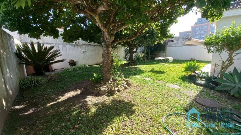 Imagem Sobrado com 3 Quartos à Venda, 240 m² em Centro - Tramandaí Imagem Sobrado com 3 Quartos à Venda, 240 m² em Centro - Tramandaí