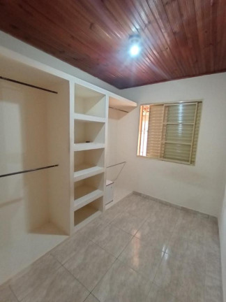 Imagem Casa com 3 Quartos à Venda, 200 m² em Thereza Bassan De Argollo Ferrão - Marília Imagem Casa com 3 Quartos à Venda, 200 m² em Thereza Bassan De Argollo Ferrão - Marília