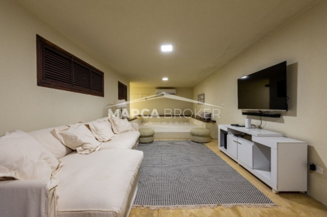 Imagem Sobrado com 5 Quartos à Venda, 1.680 m² em Guaecá - São Sebastião
