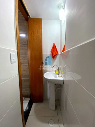 Imagem Casa com 2 Quartos à Venda, 65 m² em Vila Guilhermina - São Paulo