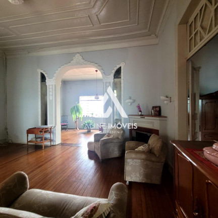 Imagem Casa com 4 Quartos à Venda, 264 m² em Centro - Cruz Alta Imagem Casa com 4 Quartos à Venda, 264 m² em Centro - Cruz Alta