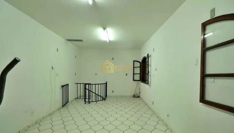 Imagem Casa com 4 Quartos à Venda, 300 m² em Utinga - Santo André