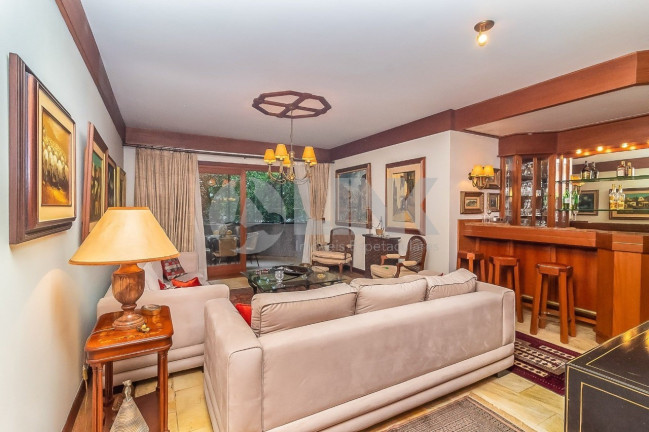 Imagem Apartamento com 3 Quartos à Venda, 295 m² em Bela Vista - Porto Alegre