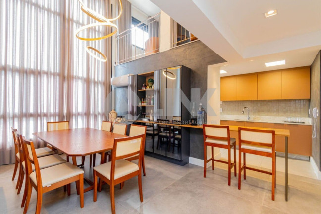 Imagem Apartamento com 3 Quartos à Venda, 182 m² em Menino Deus - Porto Alegre Imagem Apartamento com 3 Quartos à Venda, 182 m² em Menino Deus - Porto Alegre