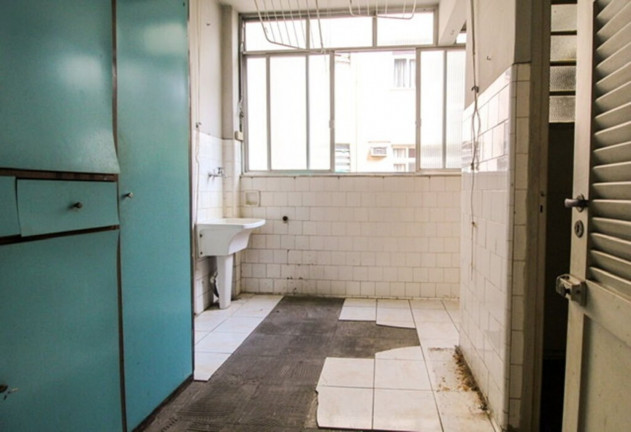 Imagem Imóvel com 3 Quartos à Venda, 120 m² em Laranjeiras - Rio De Janeiro Imagem Imóvel com 3 Quartos à Venda, 120 m² em Laranjeiras - Rio De Janeiro