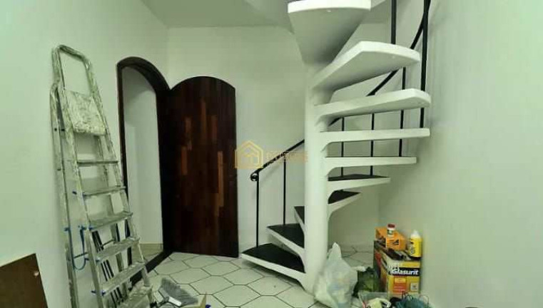 Imagem Casa com 4 Quartos à Venda, 300 m² em Utinga - Santo André