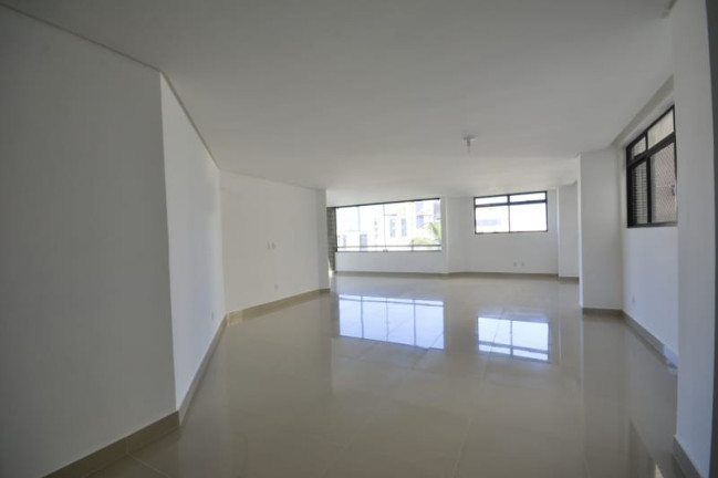Apartamento com 3 Quartos à Venda, 246 m² em Tambaú - João Pessoa
