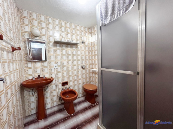 Imagem Casa com 5 Quartos à Venda, 250 m² em Alto - Teresópolis Imagem Casa com 5 Quartos à Venda, 250 m² em Alto - Teresópolis