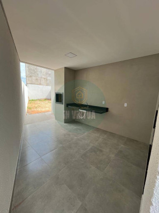 Casa com 3 Quartos à Venda, 122 m² em Jardim Universitário - Cuiabá