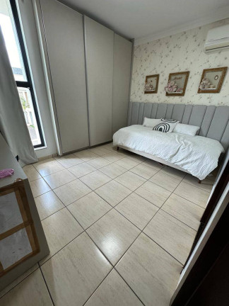 Imagem Casa de Condomínio com 4 Quartos à Venda, 291 m² em Jardins Madri - Goiânia