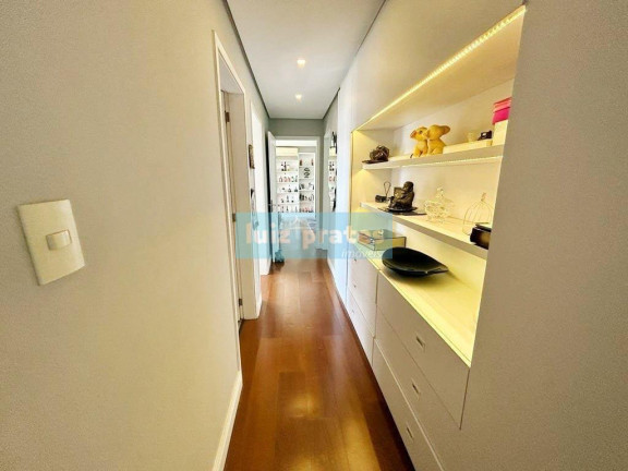 Imagem Apartamento com 3 Quartos à Venda, 123 m² em Moinhos De Vento - Porto Alegre