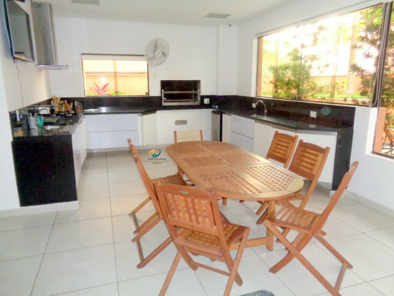 Imagem Apartamento com 4 Quartos para Alugar ou Temporada, 140 m² em Enseada - Guarujá