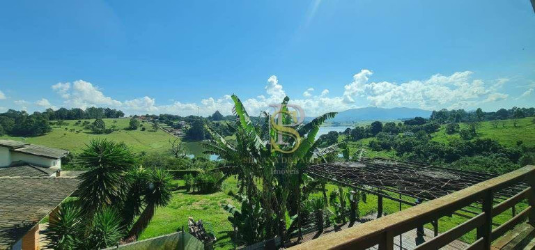 Imagem Chácara com 4 Quartos à Venda, 247 m² em Condomínio Santa Fé - Piracaia Imagem Chácara com 4 Quartos à Venda, 247 m² em Condomínio Santa Fé - Piracaia