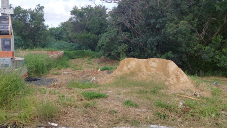 Imagem Terreno à Venda, 180 m² em Julio Ustrito - Salto Imagem Terreno à Venda, 180 m² em Julio Ustrito - Salto