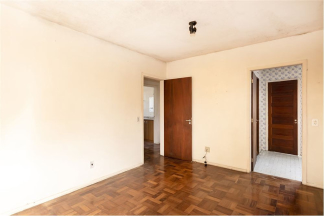 Imagem Imóvel com 3 Quartos à Venda, em Menino Deus - Porto Alegre Imagem Imóvel com 3 Quartos à Venda, em Menino Deus - Porto Alegre